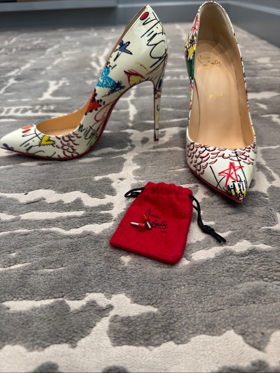 Christian Louboutin Shoes - Christian Louboutin White Multicolor Graffiti Pigalle Pumps size 38